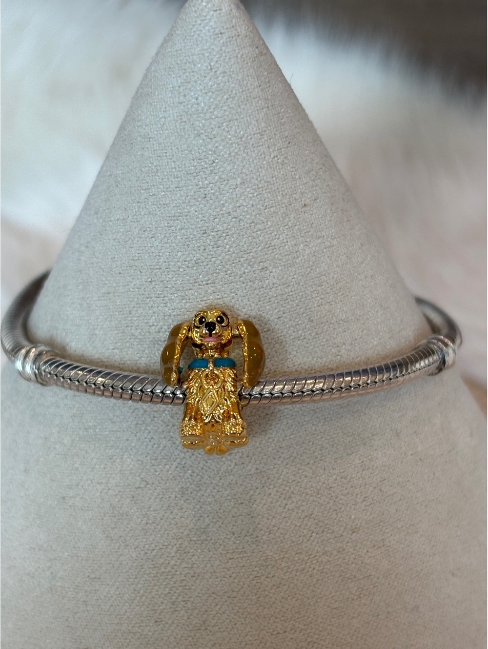 Pandora lady and the Tramp Charm